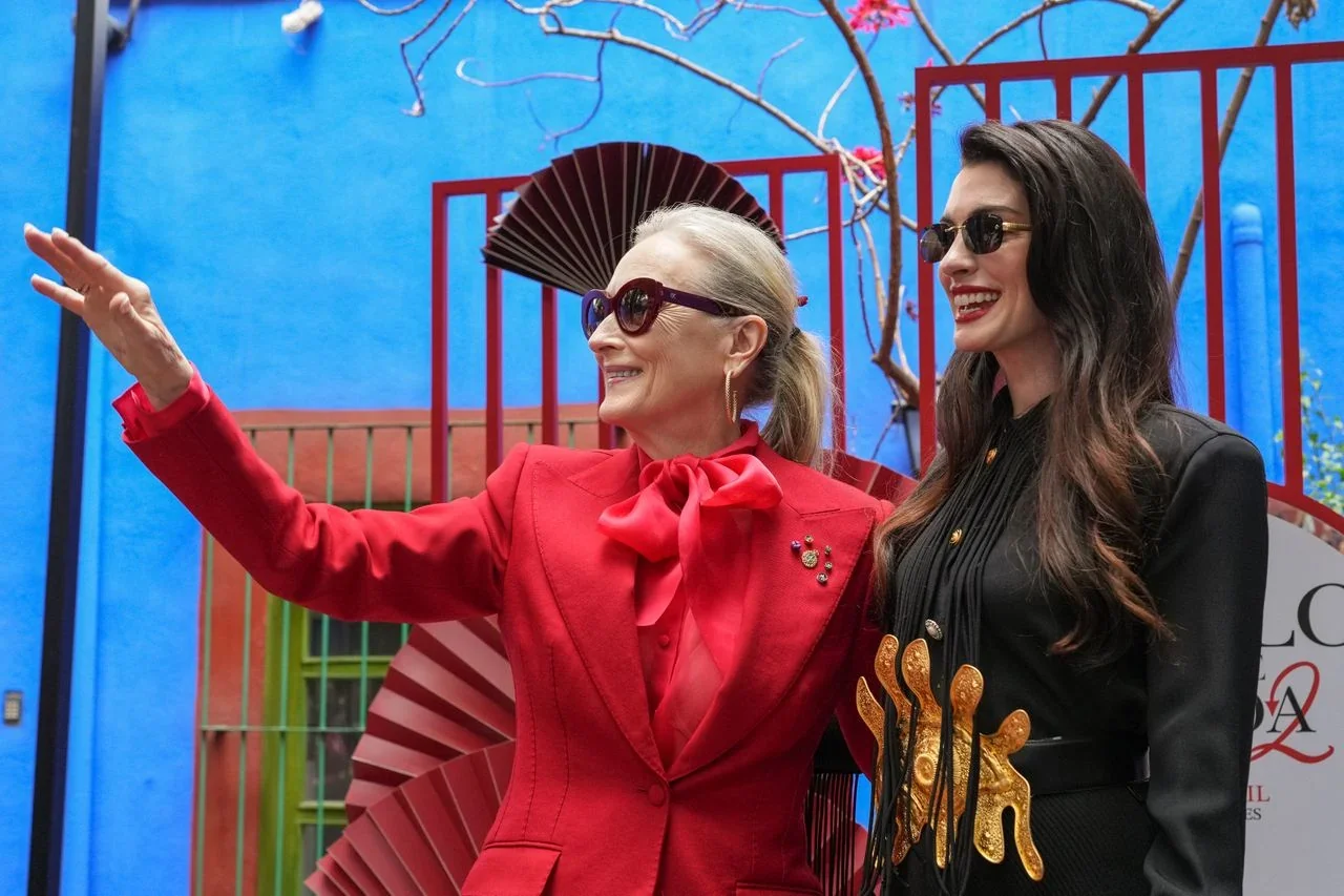 Anne Hathaway and Meryl Streep pose at a conference for the movie 'The Devil Wears Prada 2' at Casa Azul on March 30, 2026 in Mexico City Credit: Getty Images