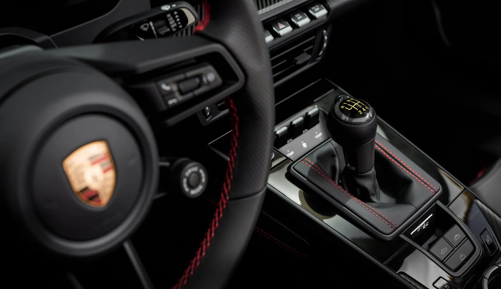 911 GT3 S/C (WLTP, preliminary values)*: Fuel consumption combined: 13.8 – 13.7 l/100 km; CO₂ emissions combined: 312 – 310 g/km; CO₂ class: G