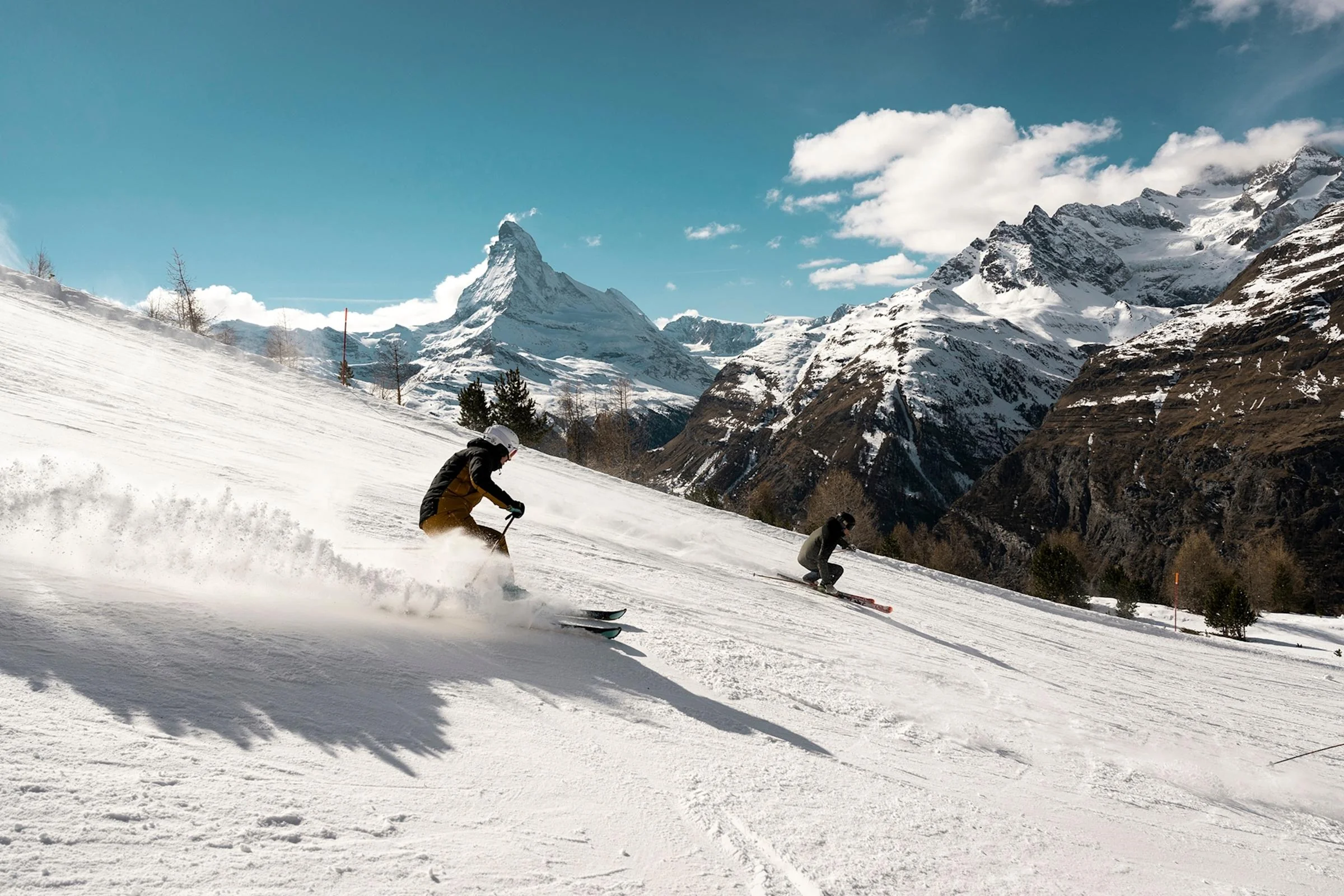 Zermatt’s Schusspiste and Theodulgletscher are long and wide enough to allow for lots of carving and sideslipping downhill. Nicole Schafer, Switzerland Tourism